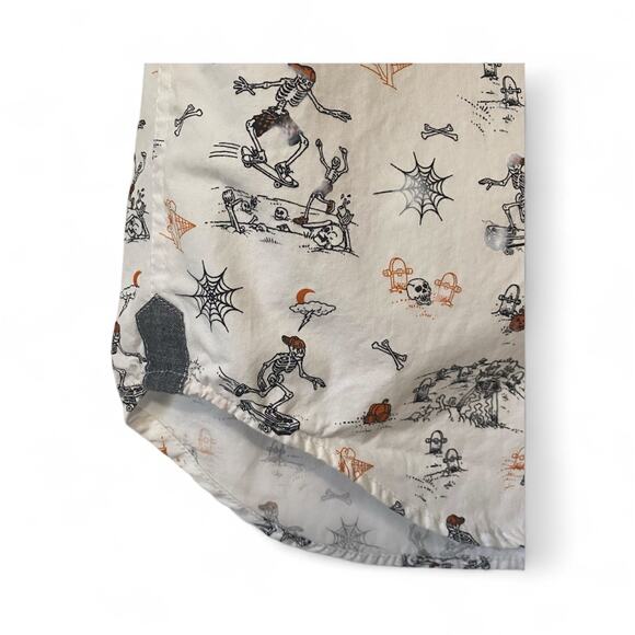Eighth Avenue Men’s White Short Sleeve Button Skateboarding Skeleton Shirt M - Picture 4 of 4
